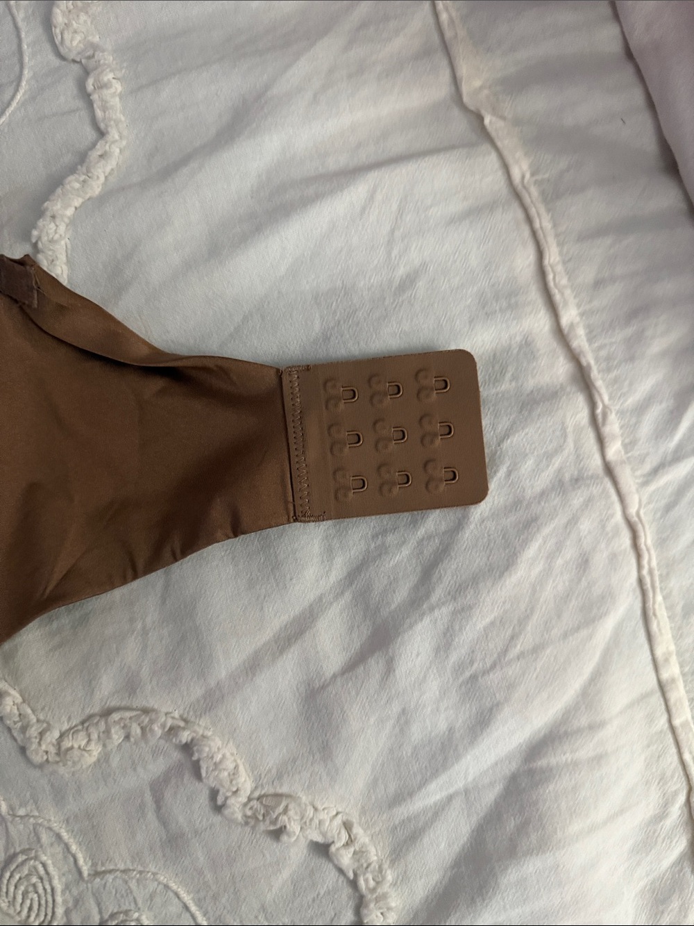 SKIMS Molded Push up  Bra in Brown Taupe - Picture 3 of 8